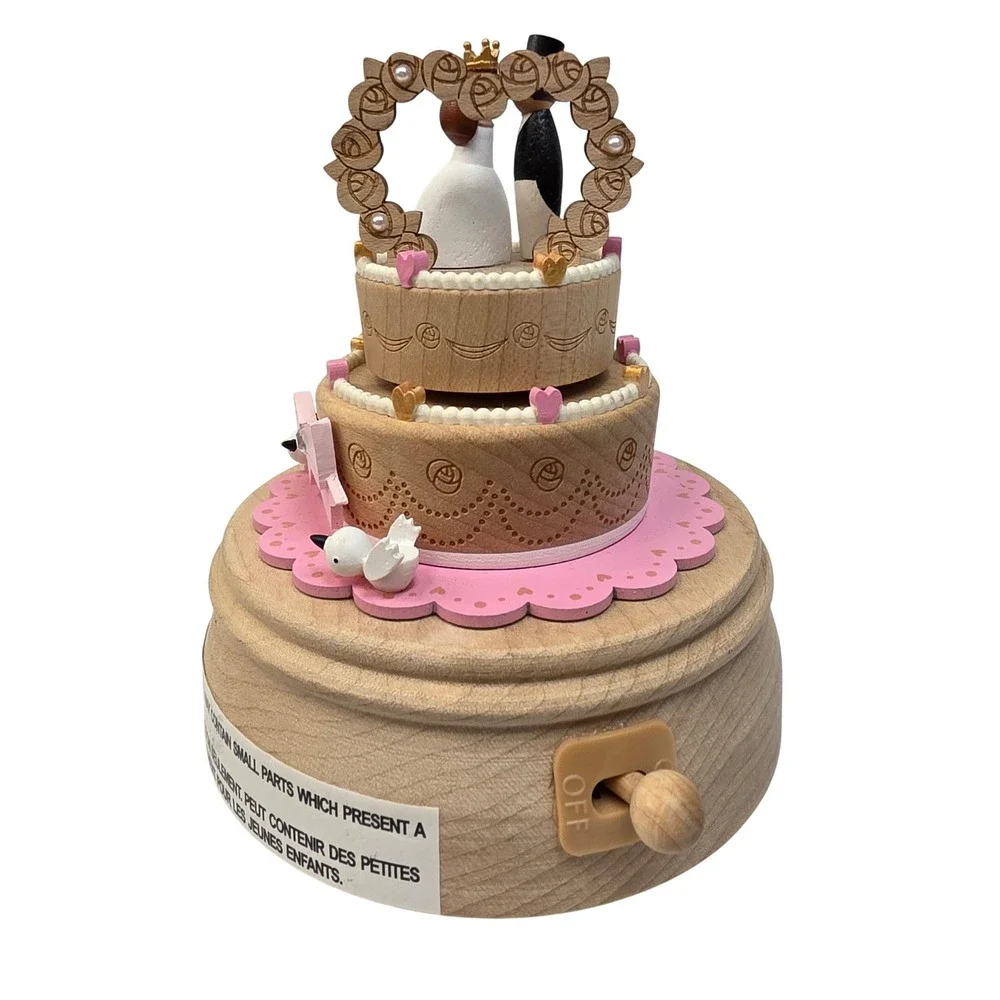Wooderful‎ Life Musical Wedding Cake Bride Groom Rotating Figurine